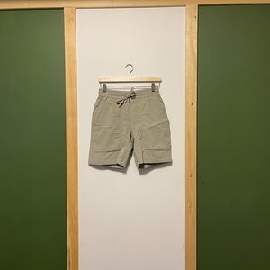 Lululemon mens bowline short 8”